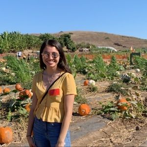 Meet your Posher, Denisse